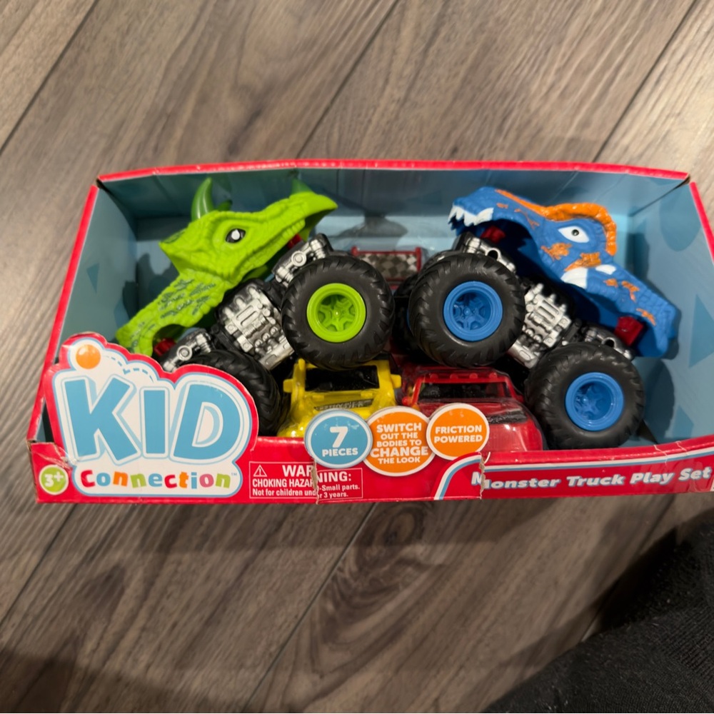 Monster Truck Set.